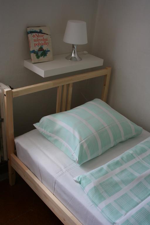 Vejminek U Drahusky Mcely Apartamento Exterior foto