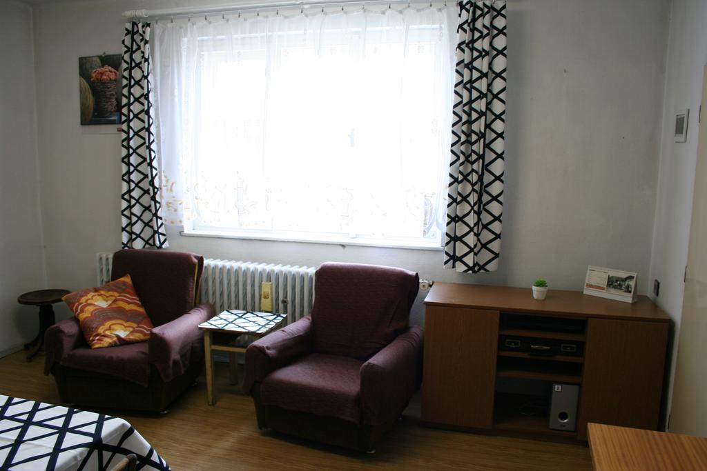 Vejminek U Drahusky Mcely Apartamento Exterior foto