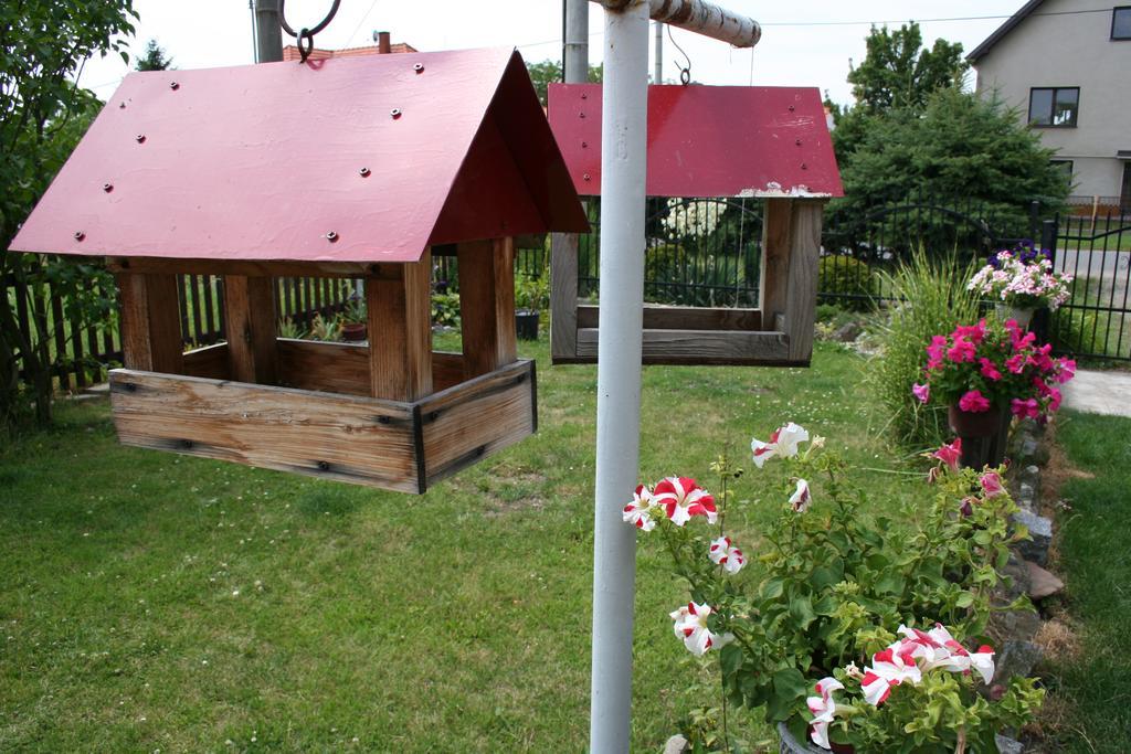 Vejminek U Drahusky Mcely Apartamento Exterior foto