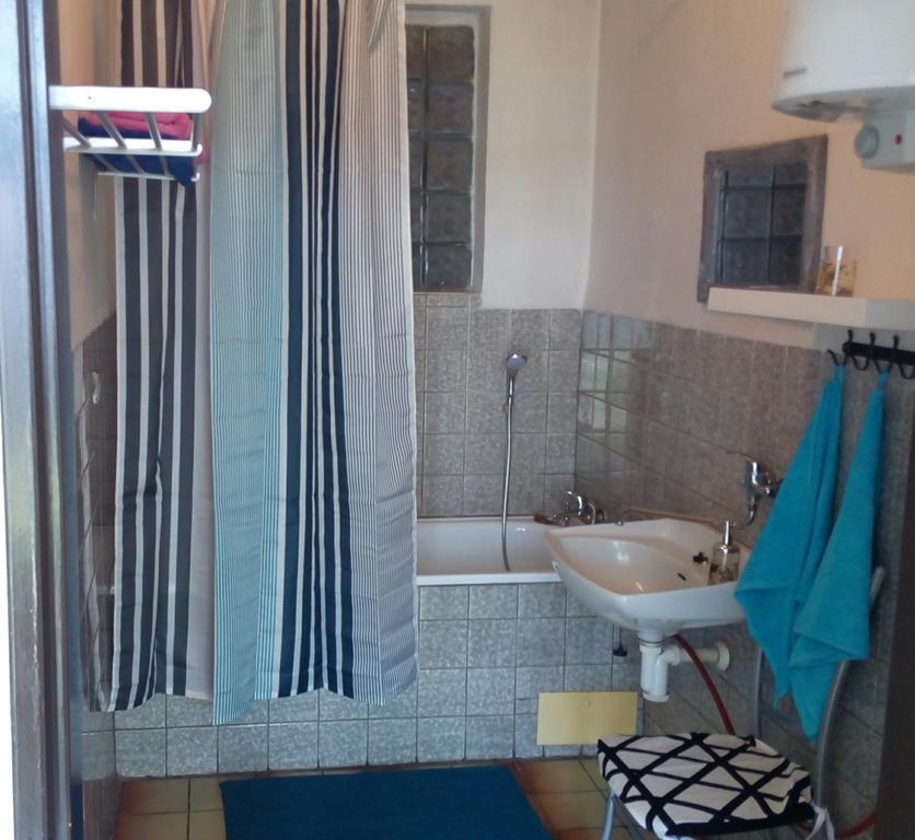 Vejminek U Drahusky Mcely Apartamento Exterior foto
